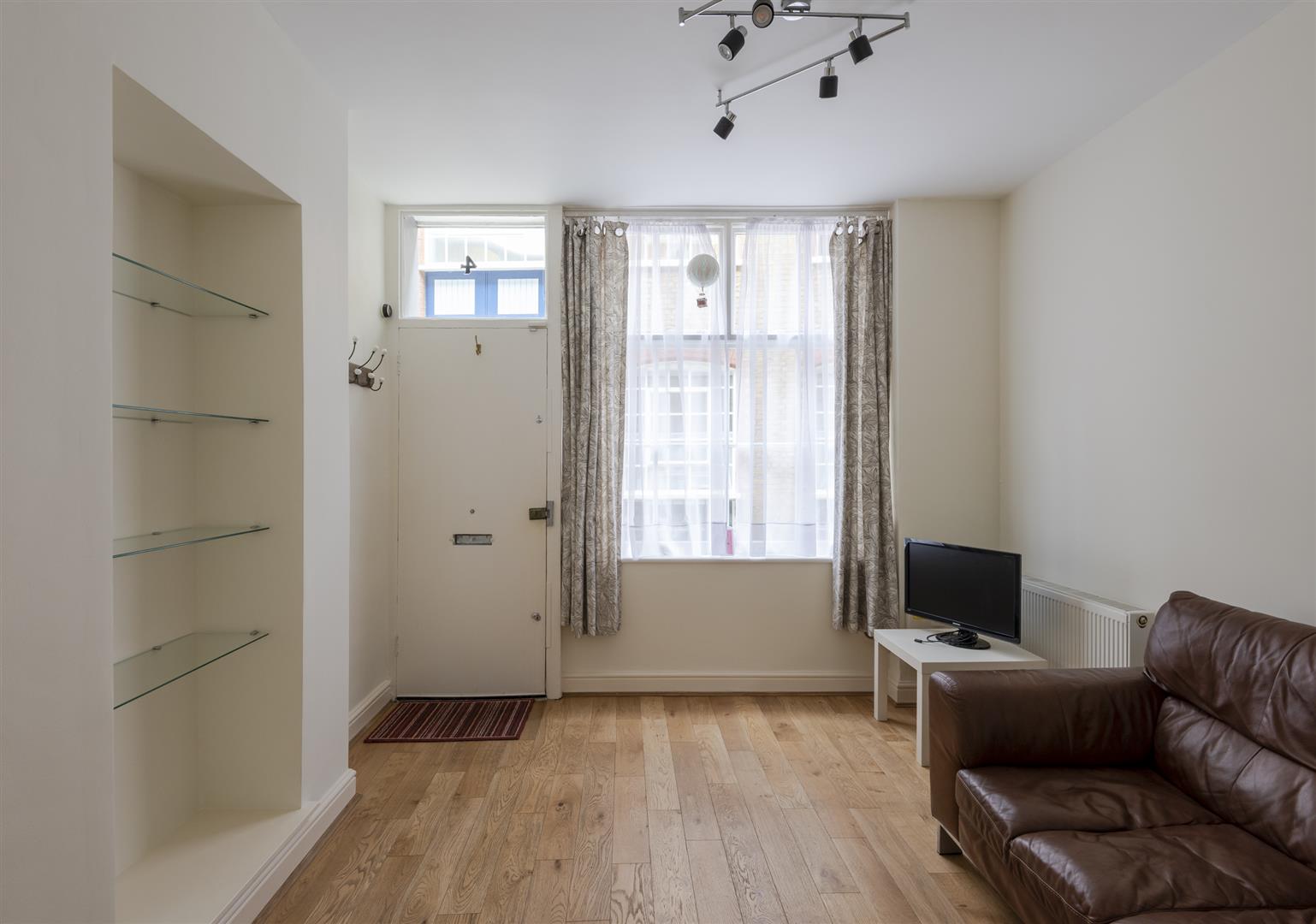 4, Middle Street, London photo 4