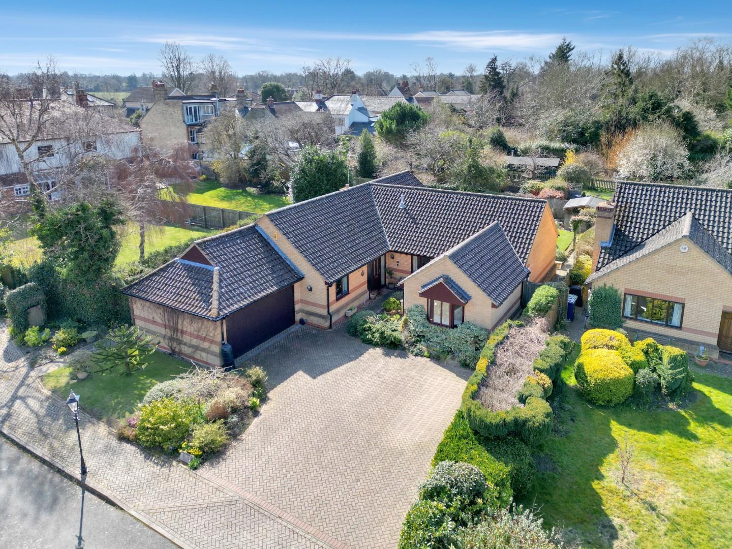 4 bedroom detached house for sale 0