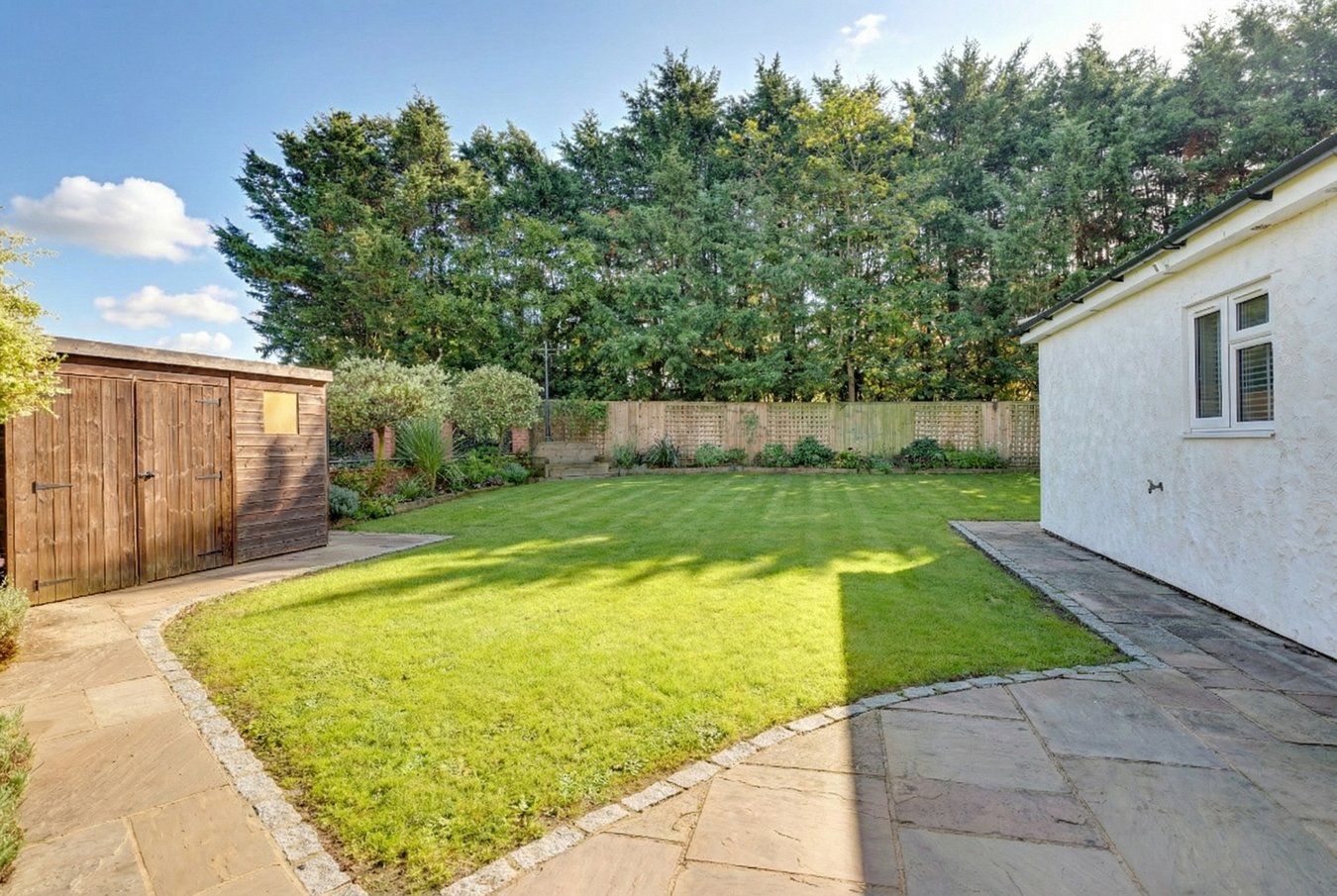 10, High House Estate, Harlow photo 4