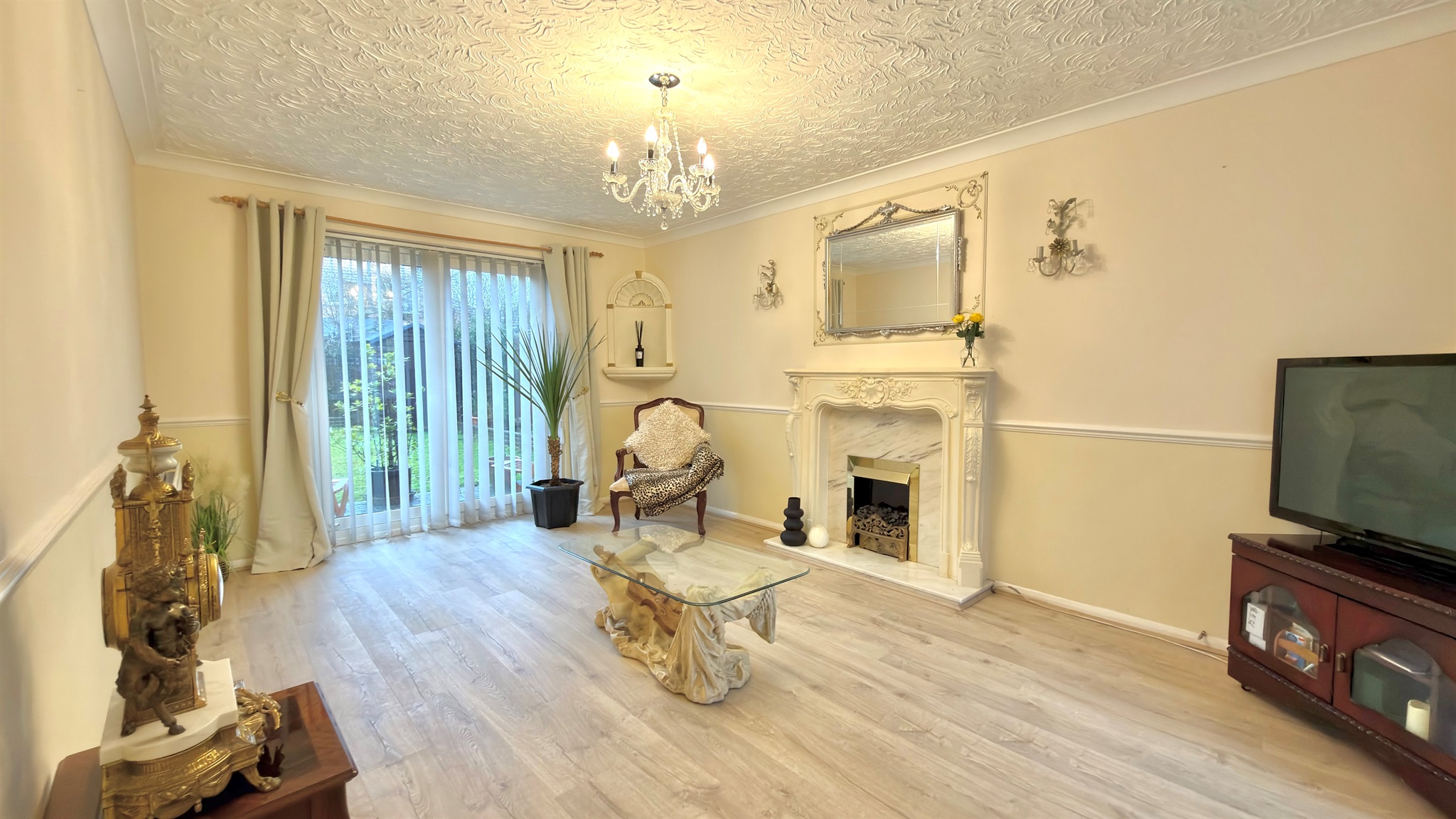 2, Bramble Grove, Stamford photo 3