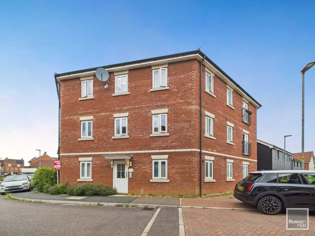 2-bed flat on 100, Falcon Crescent, Norwich, £160,000