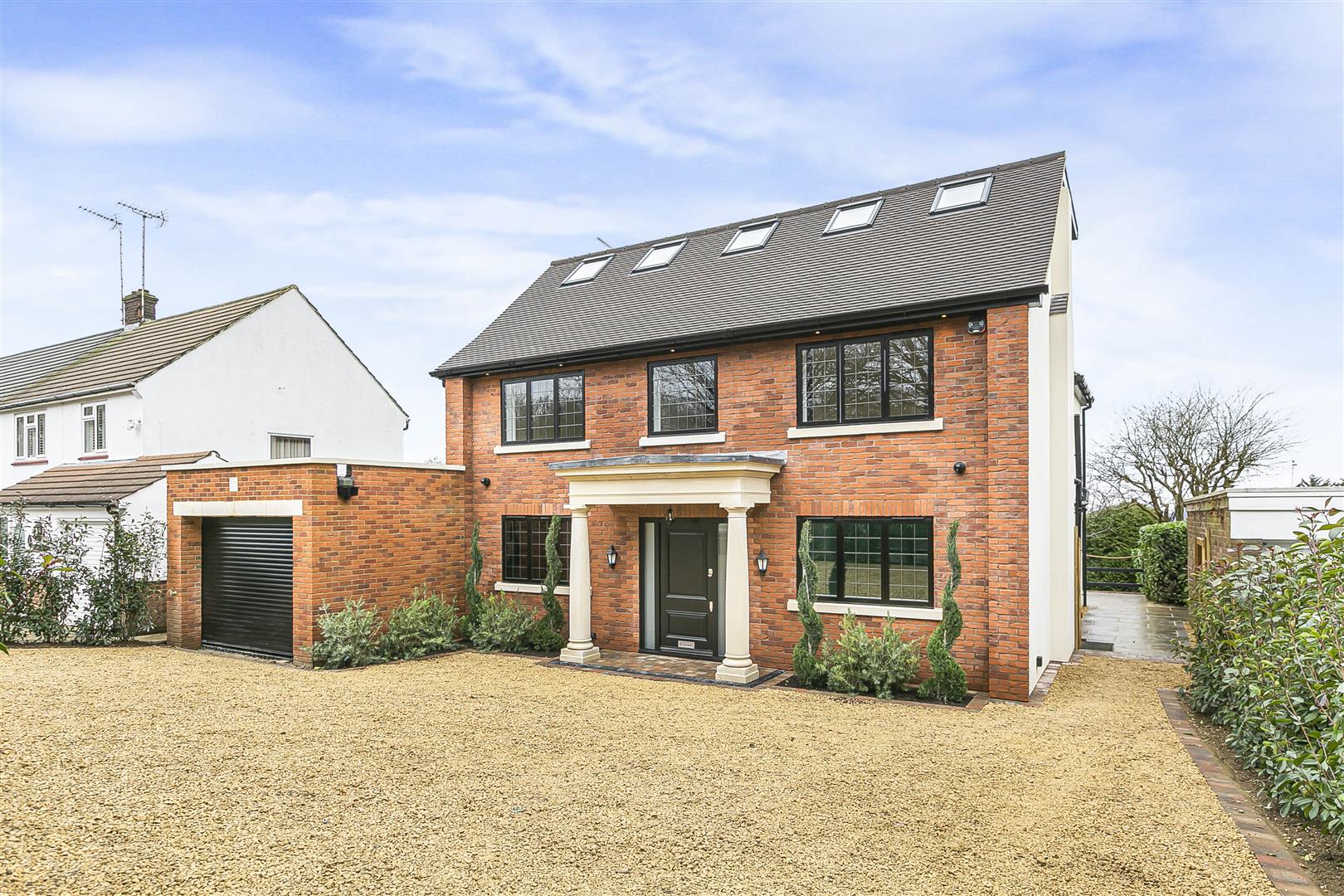 5 bedroom detached new house for sale 0