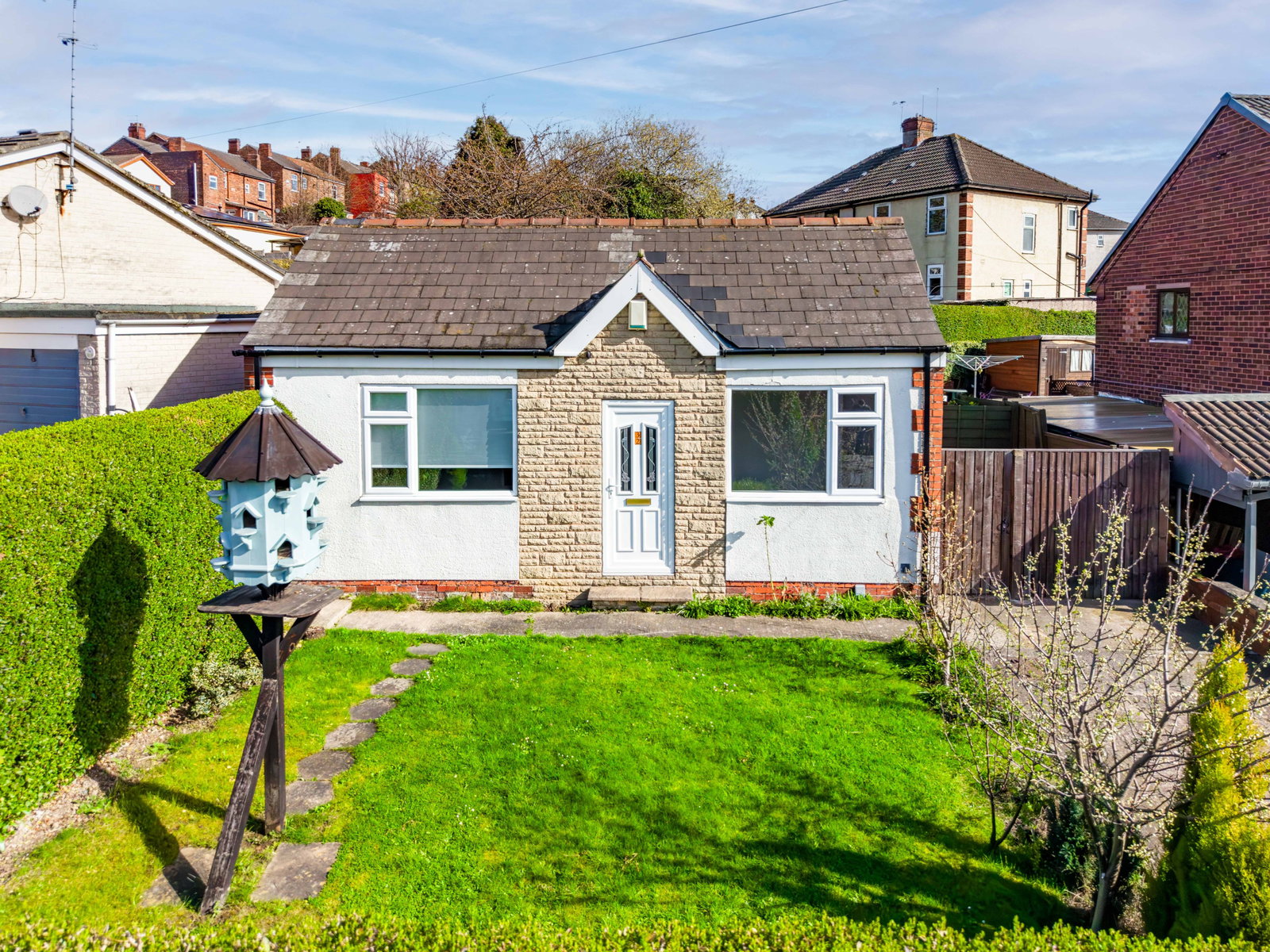 2-bed house on 32, Willowgarth, Rotherham, £130,000