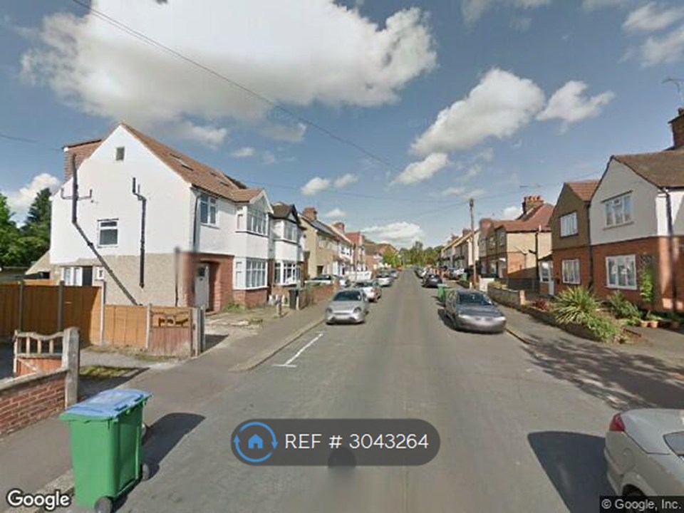 Argyle Court, King Georges Avenue, Watford photo 2