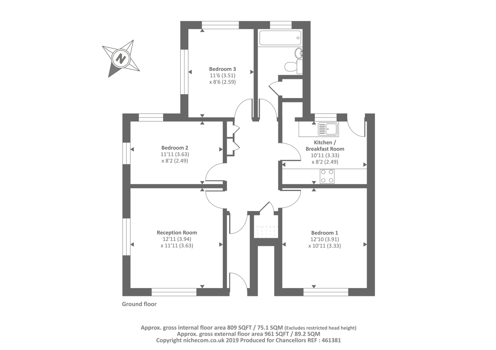 3 Bedrooms Flat for sale in Abbey Court, Camberley, Surrey GU15