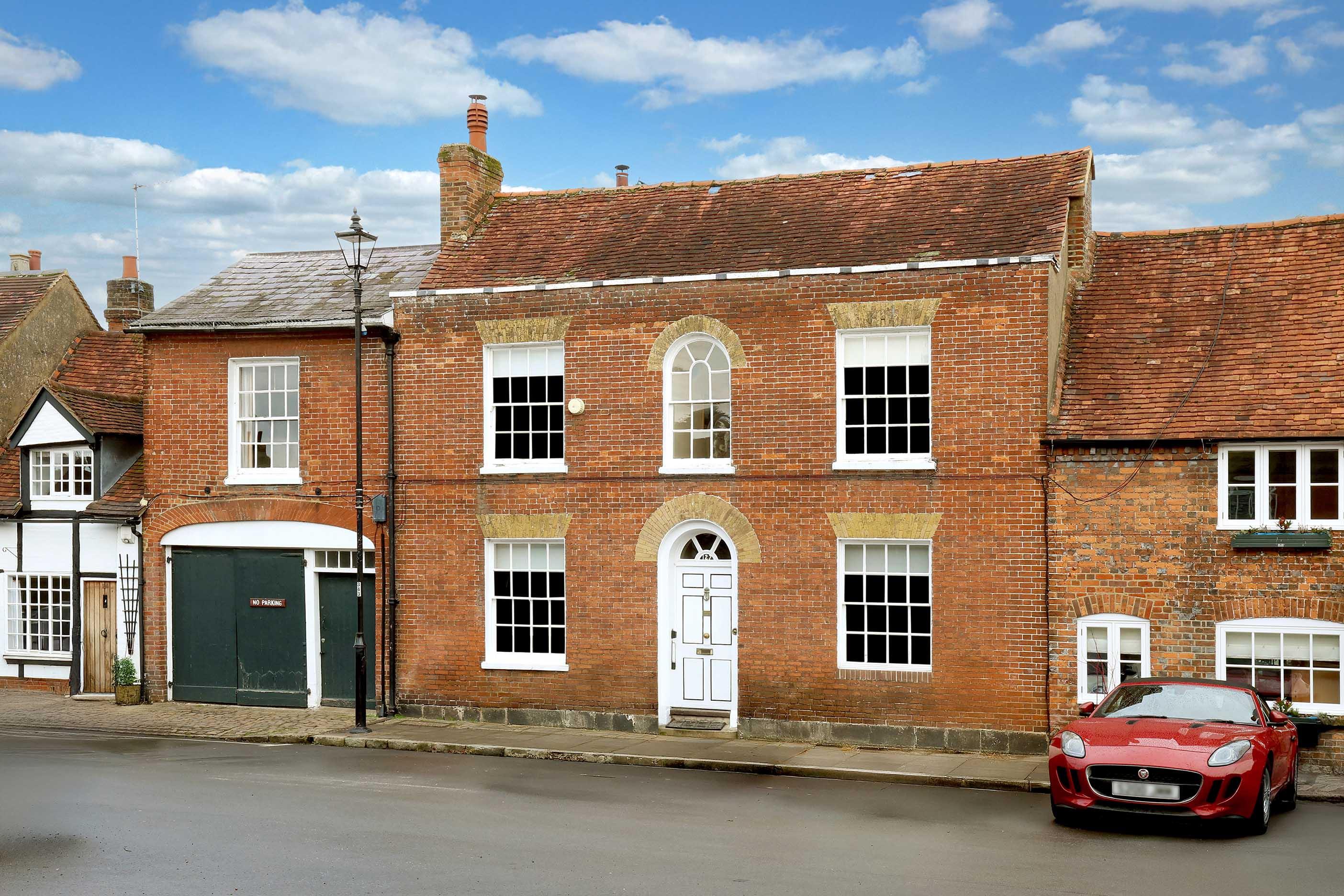 6 bedroom end terrace house for sale in London