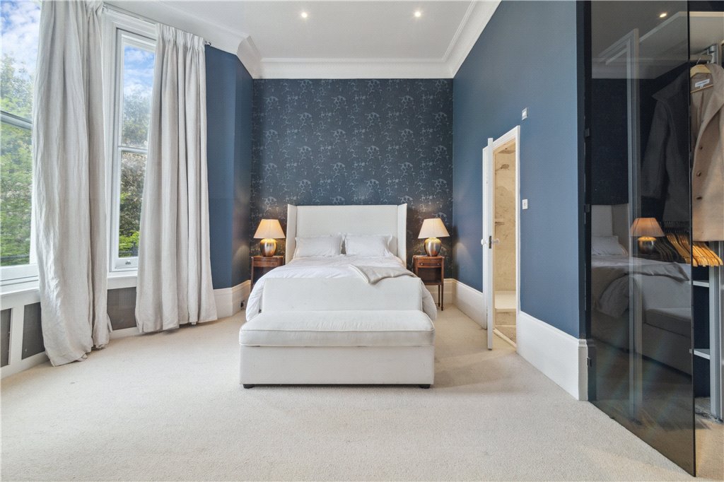 2 bedroom flat for sale 0