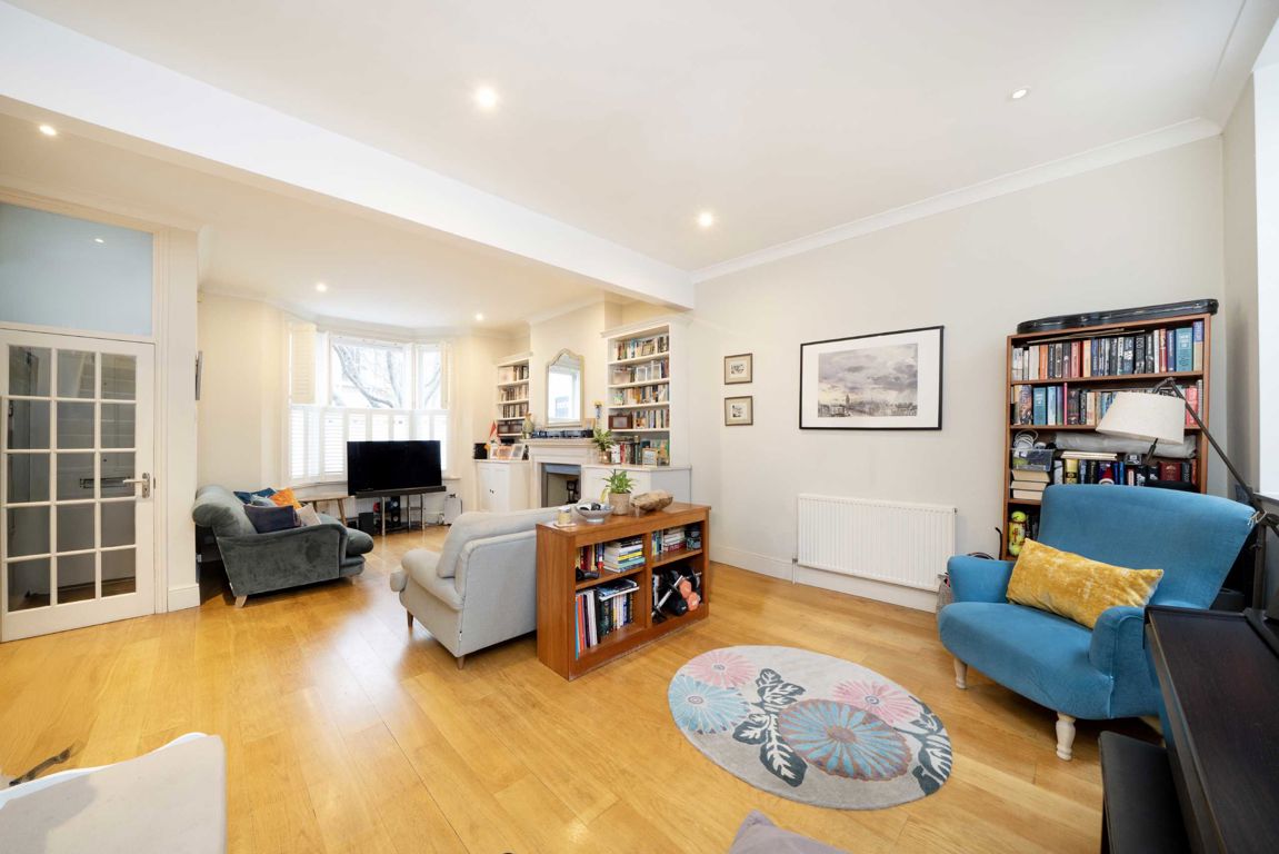 4 bedroom property for sale 0