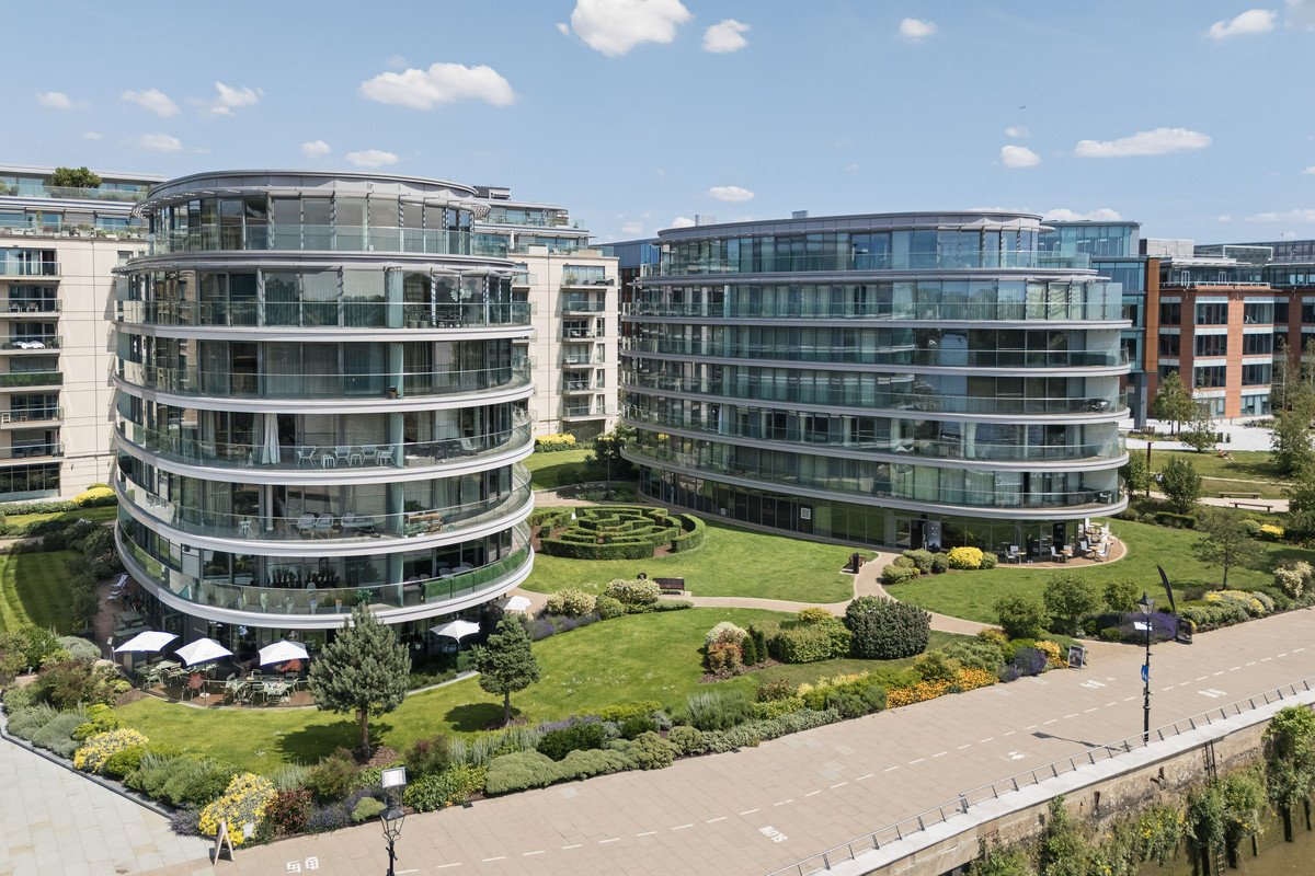 2-bed flat on 19 Hamilton House, Parr's Way, London, £1,850,000