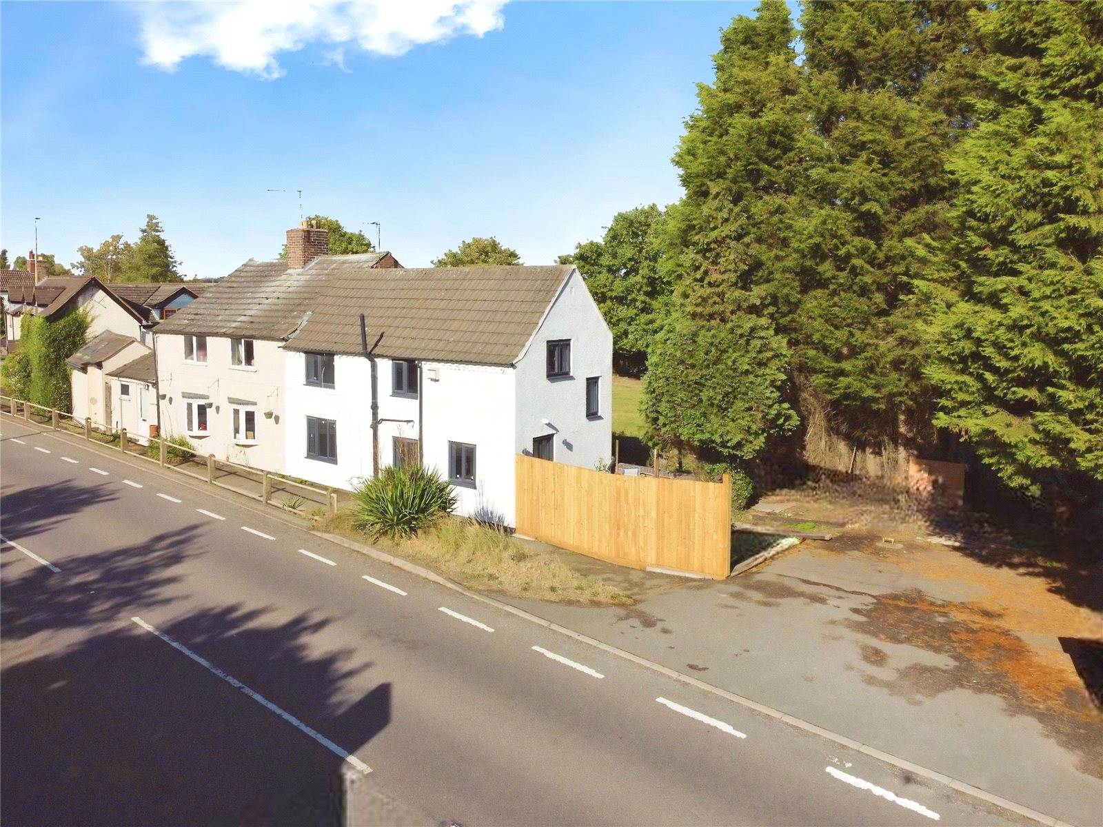 1 The Cottage,, The Tollgate, Nuneaton photo 2