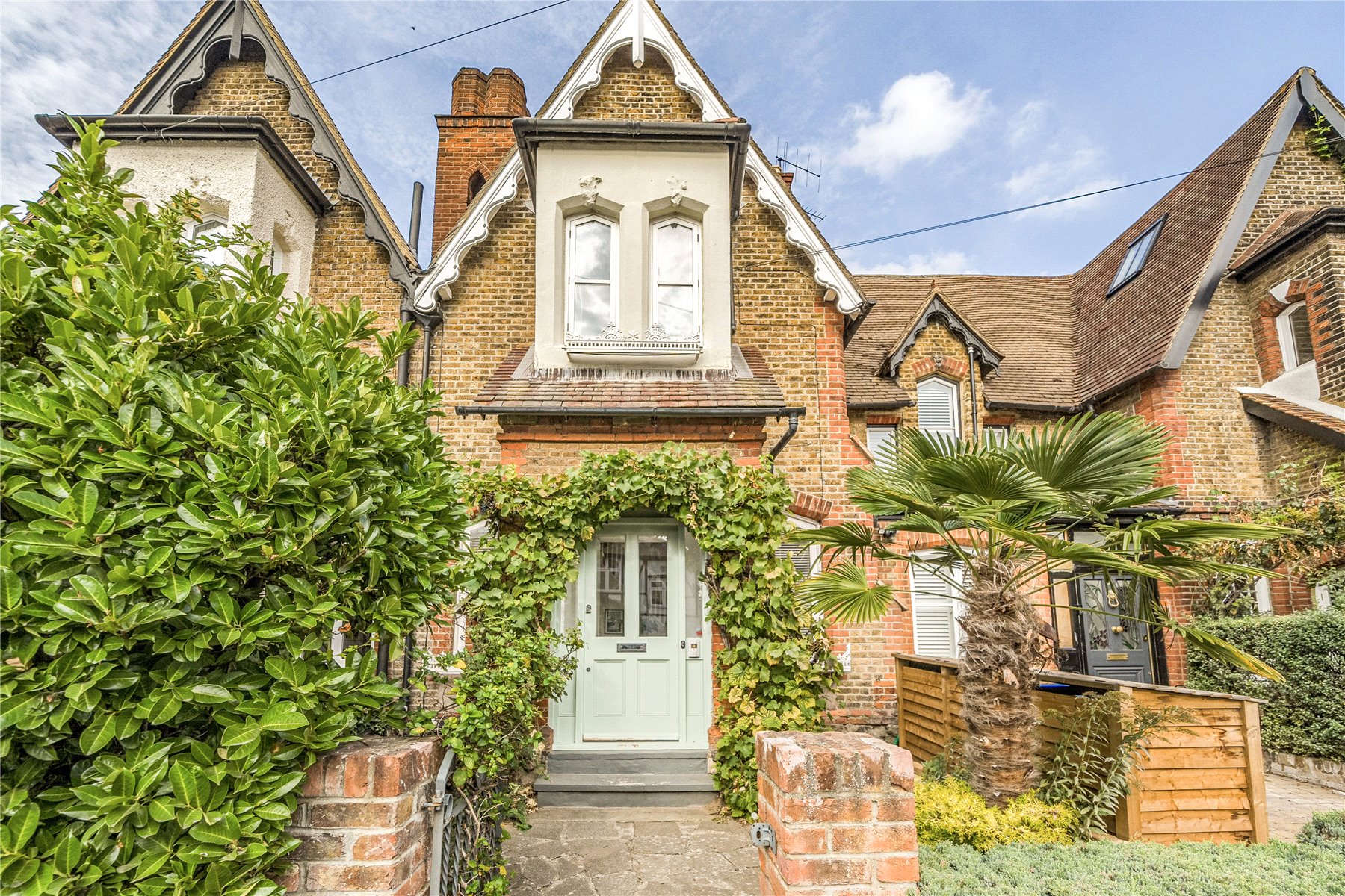 4 bedroom terraced house for sale 0