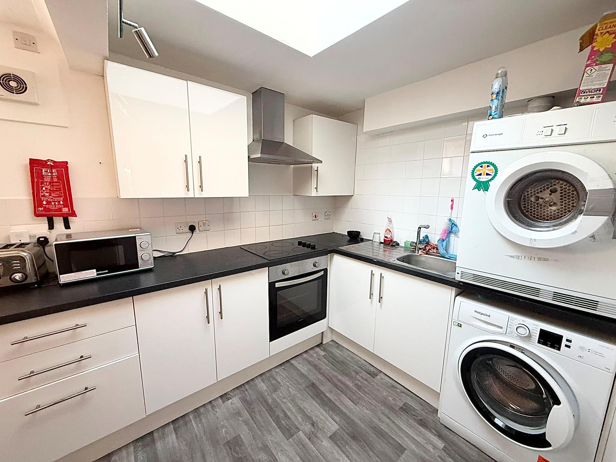 45A, Warwick photo 5