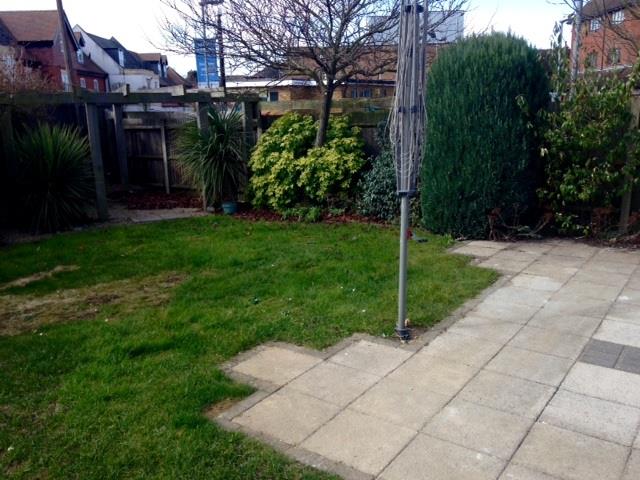 26, Jennery Lane, Slough photo 5