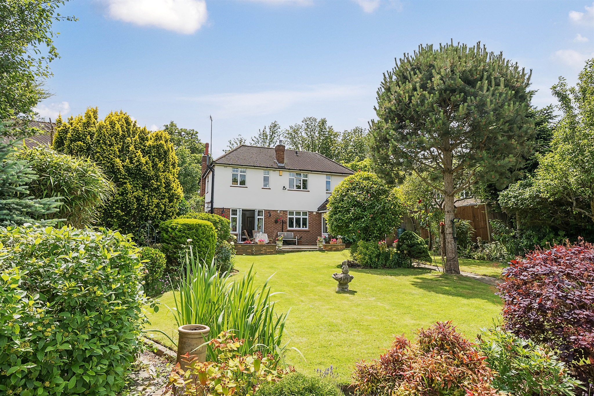 6 bedroom detached house for sale