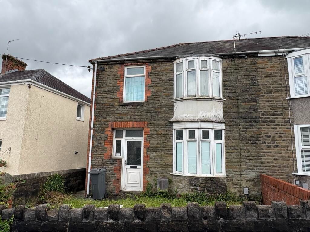 46 Park Street, Neath photo 2