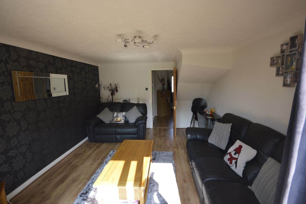 Free property report 26 Leaman Close, High Halstow, Rochester, ME3 8EZ