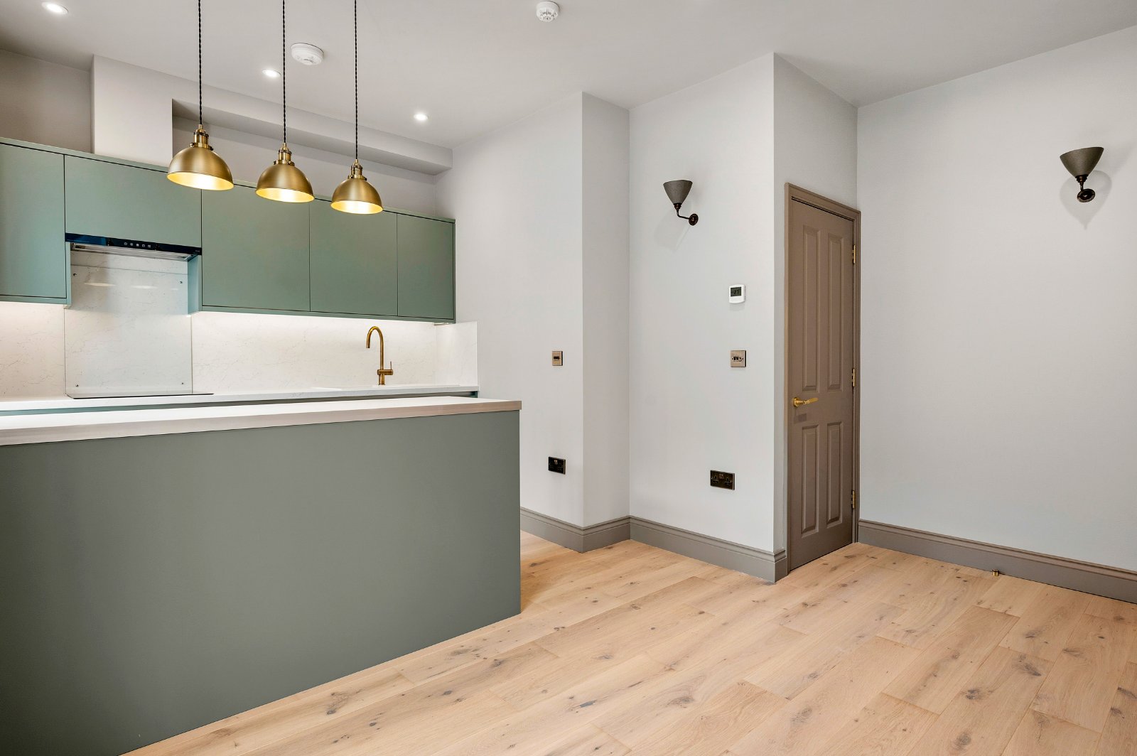 Flat 1, 45A, Exmouth Market, London photo 4