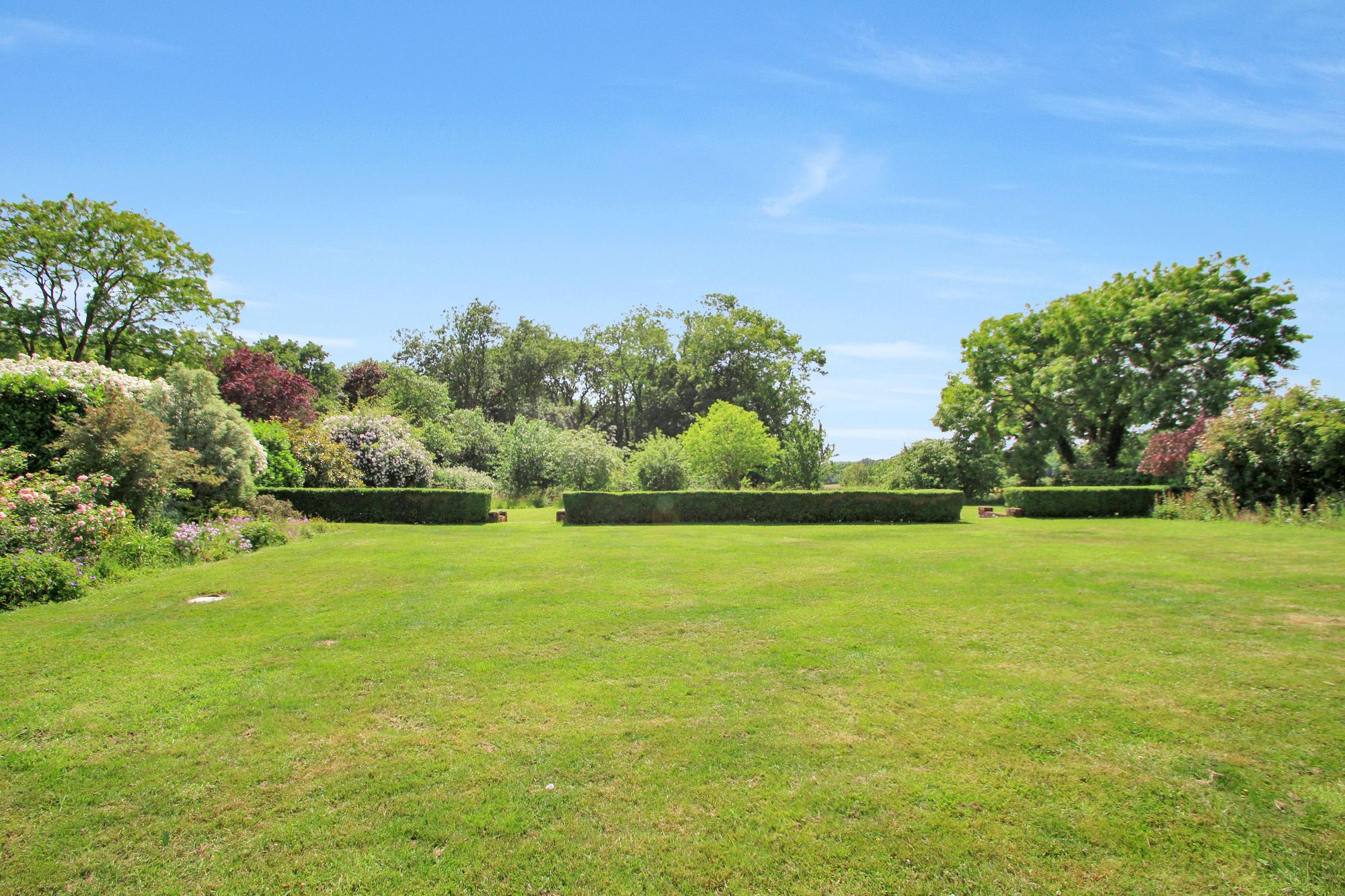 5 bedroom detached house for sale 0