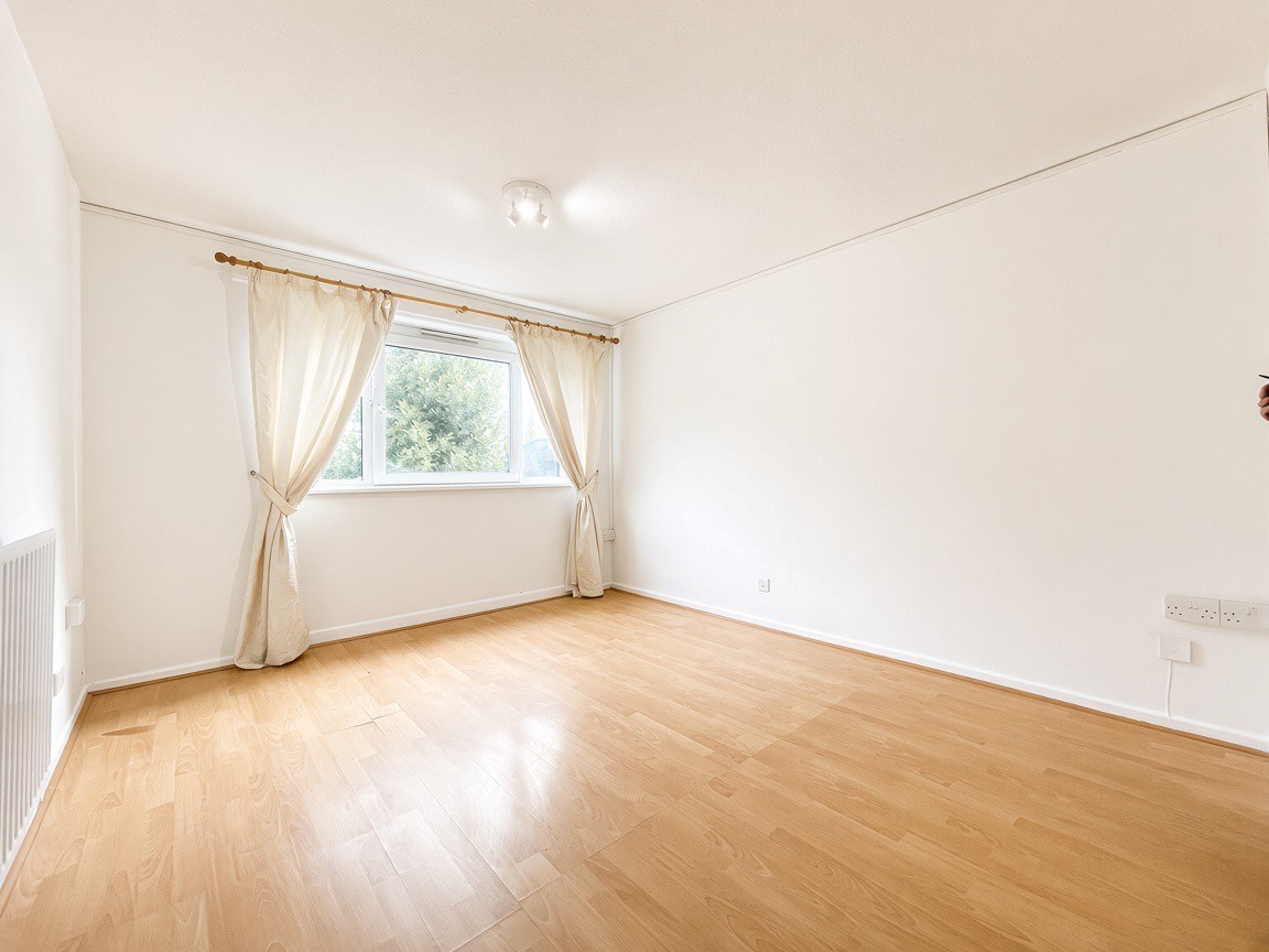 78, Enfield photo 5