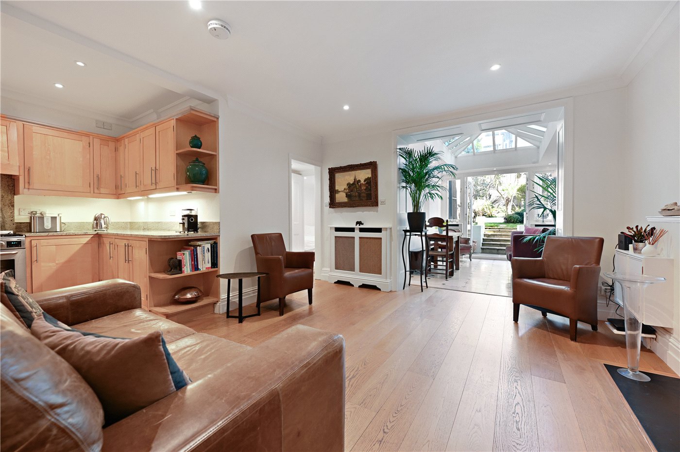 2 bedroom flat for sale 0