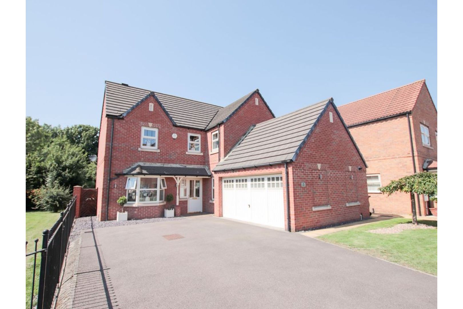 22, Waterway Lane, Mexborough photo 2