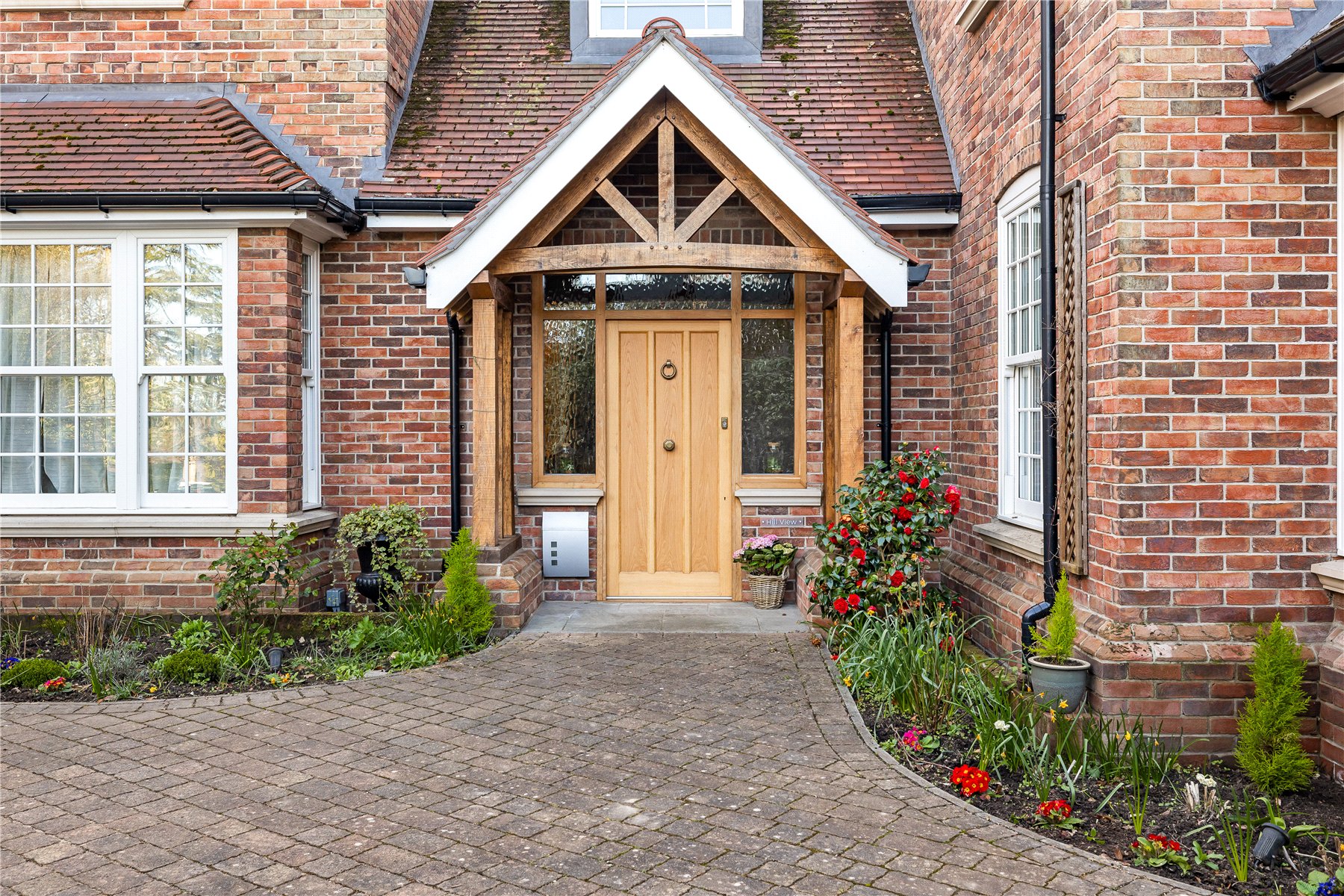 5 bedroom detached house for sale 0