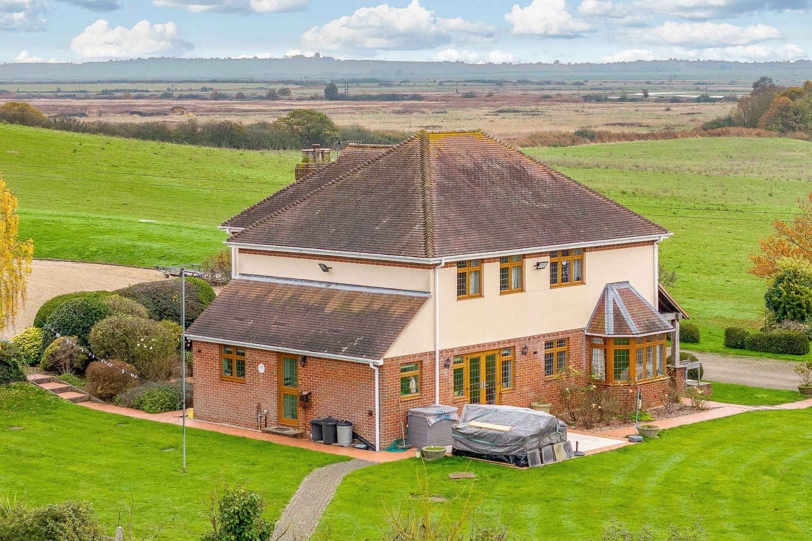 7 bedroom country house for sale 0