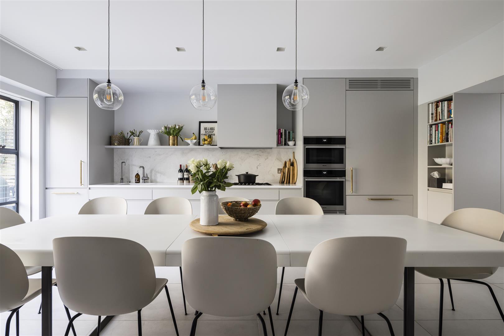 5 bedroom maisonette for sale 0