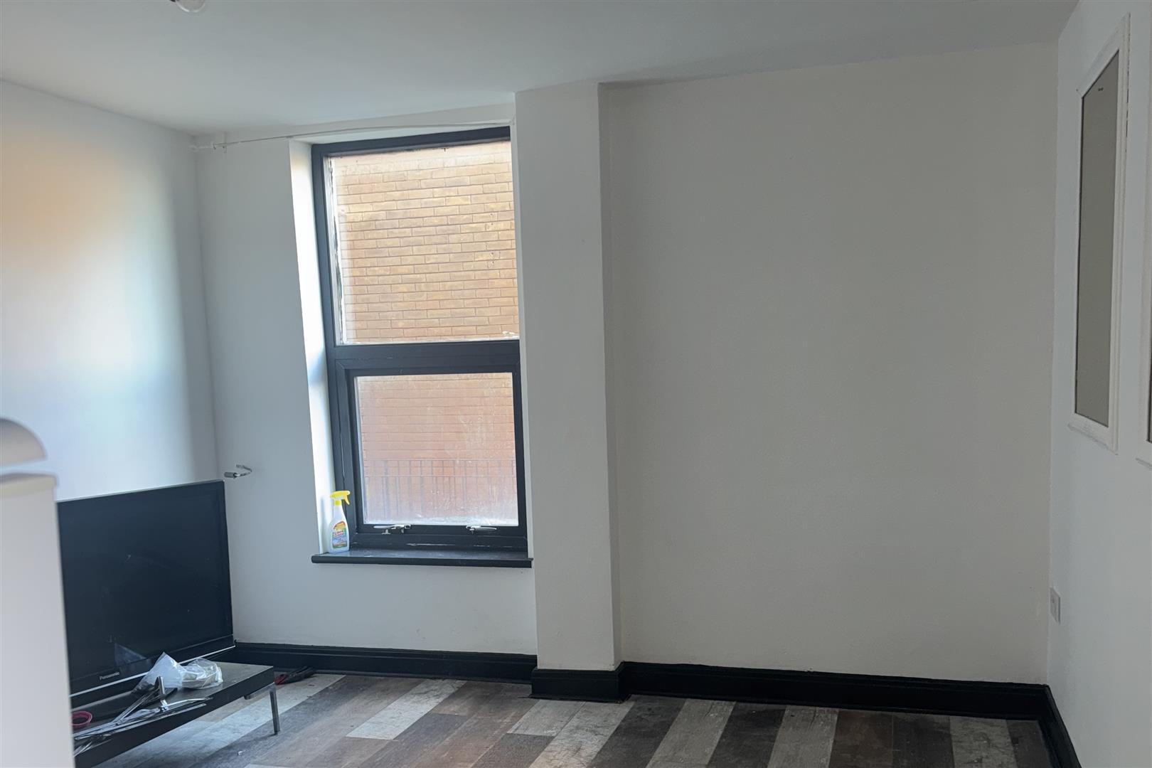 Apartment 8, Bank Chambers, Town Hill, Warrington photo 4