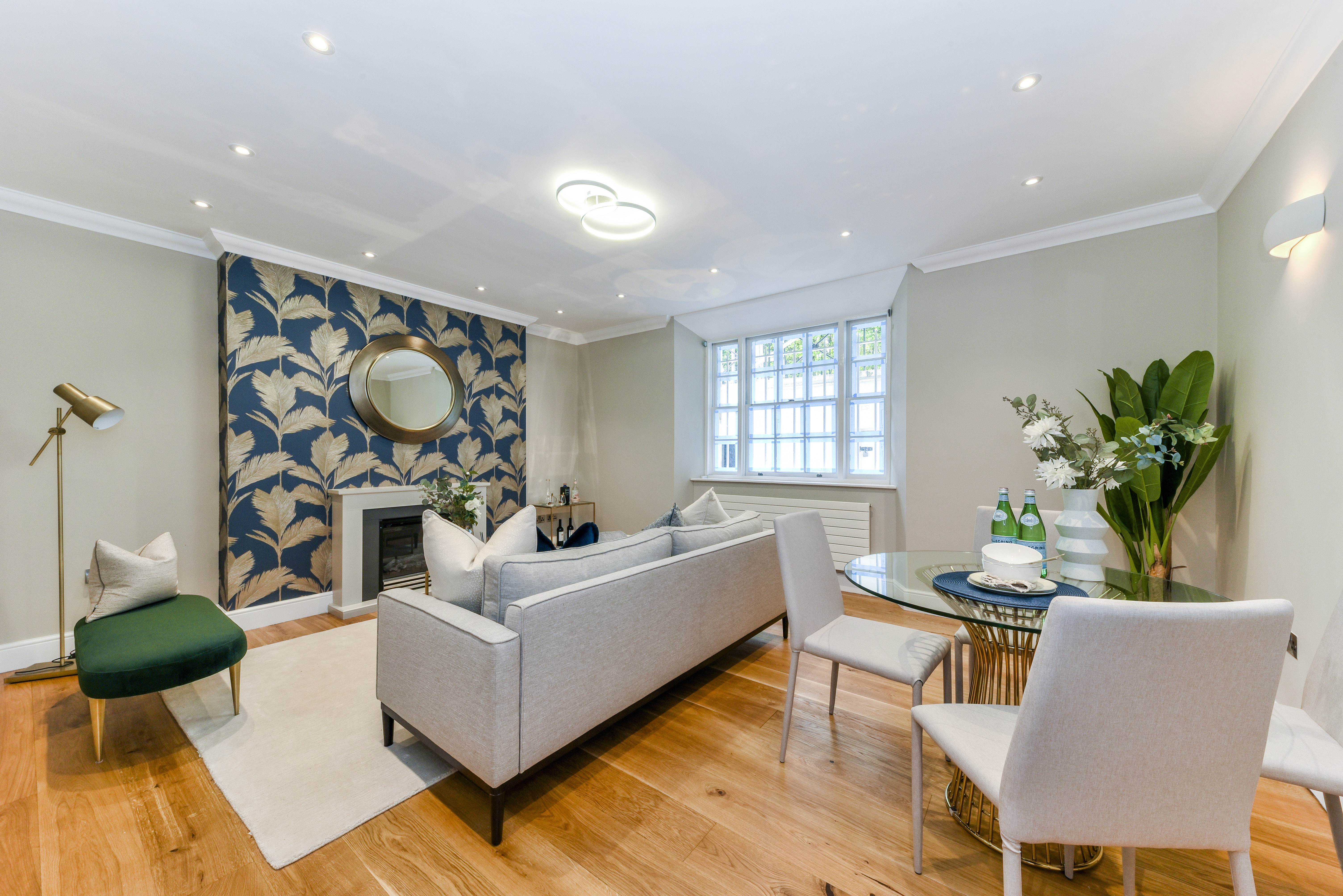 3 bedroom flat for sale 0