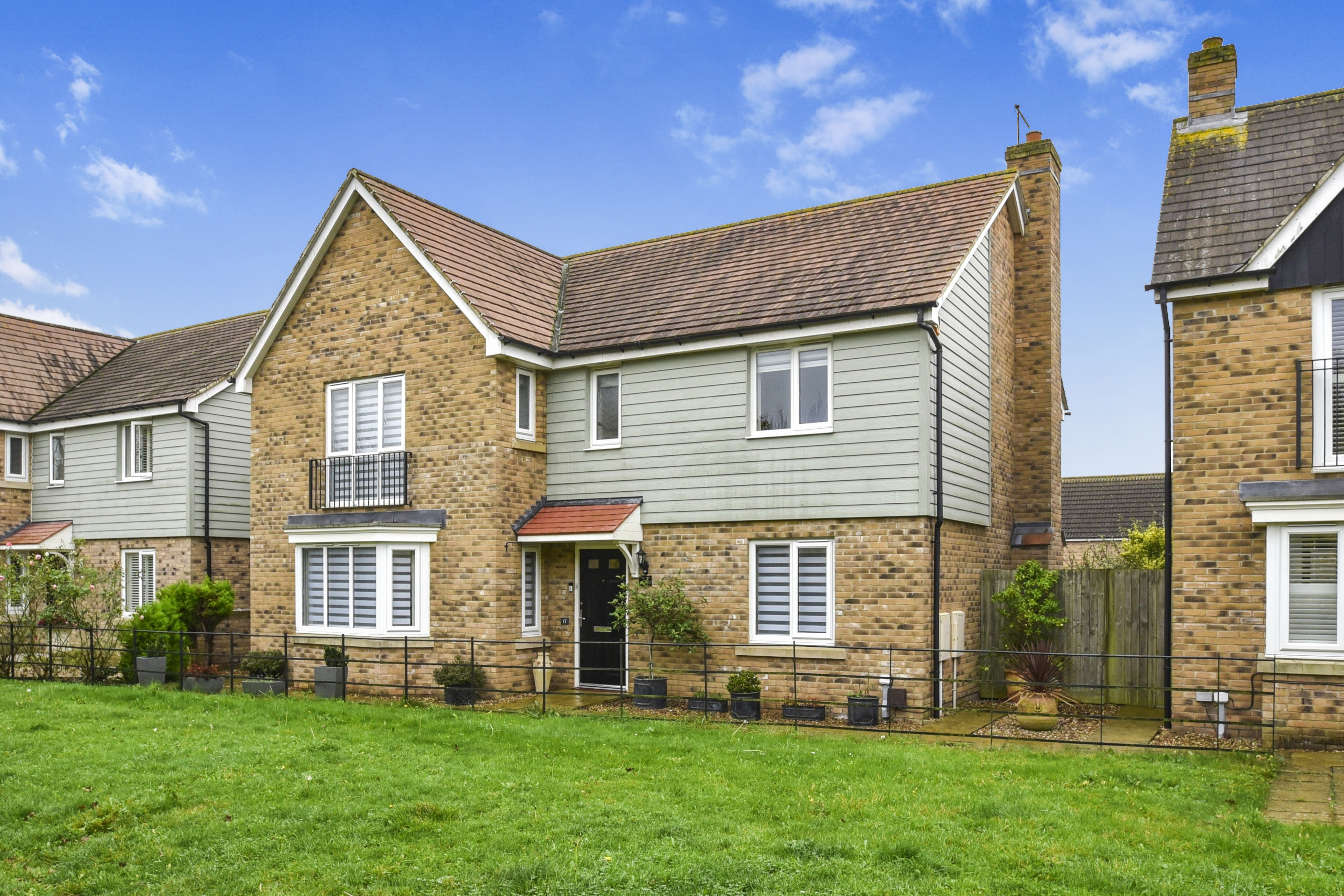 Detached, 1,841 sq ft