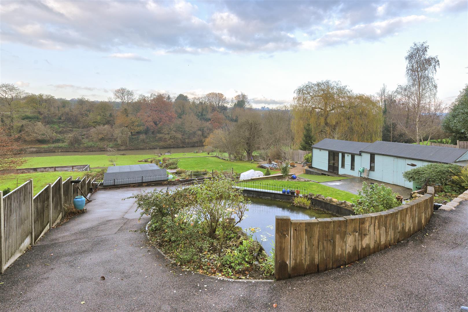 Photos of Priory Close, East Farleigh, Maidstone ME15 66210989