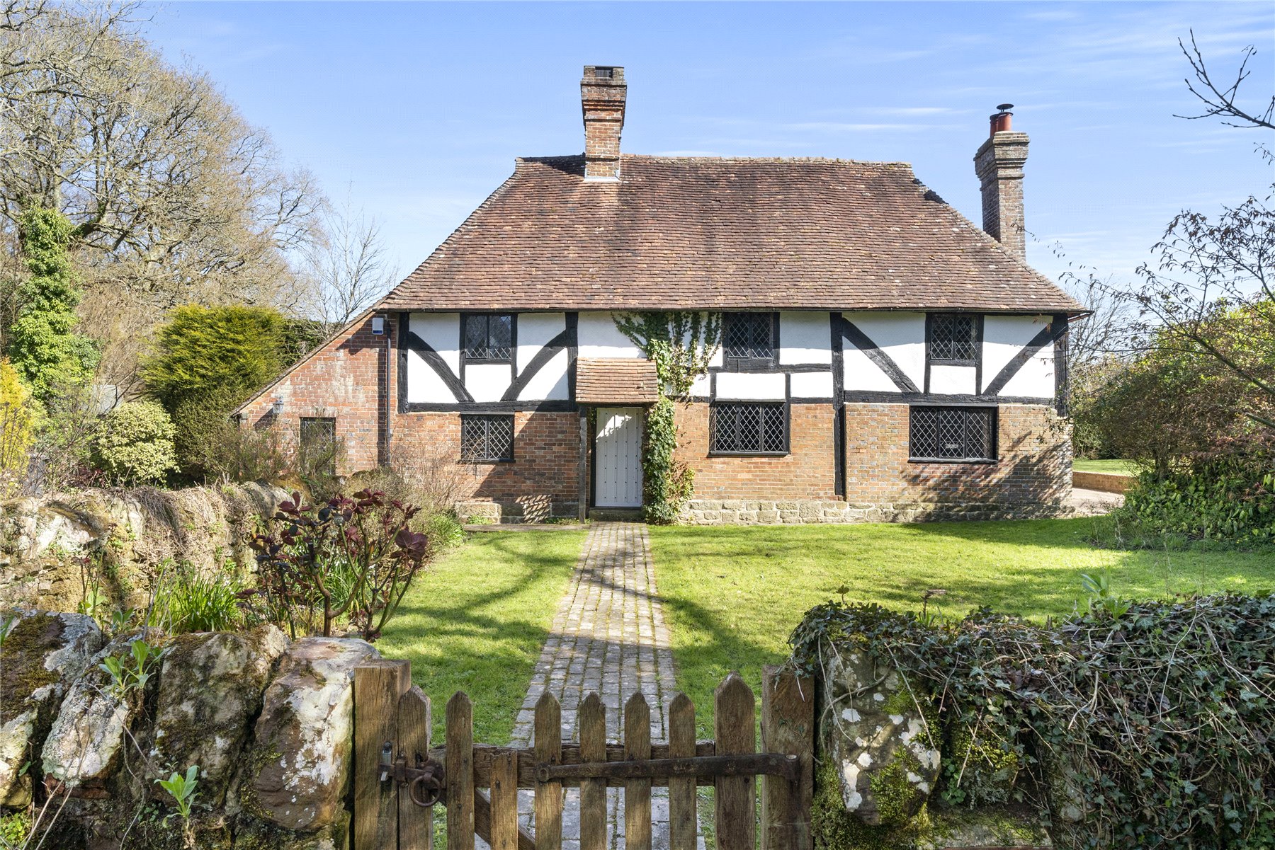 4 bedroom detached house for sale 0