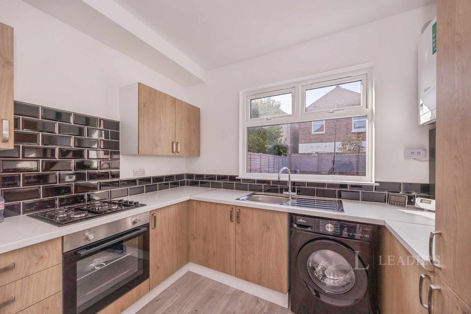 3-bed terraced on 44, Grayshott Road, Southsea, £1,400/mo