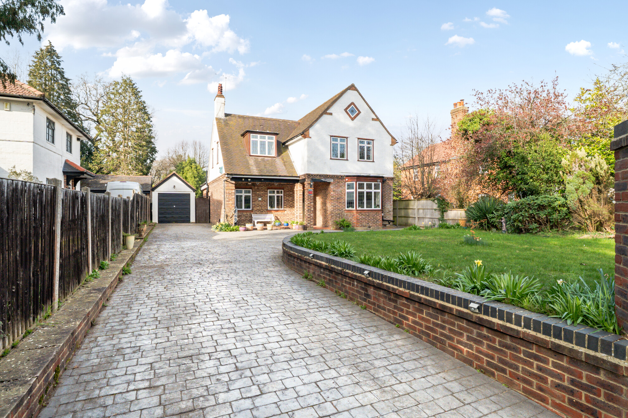 4 bedroom detached house for sale 0