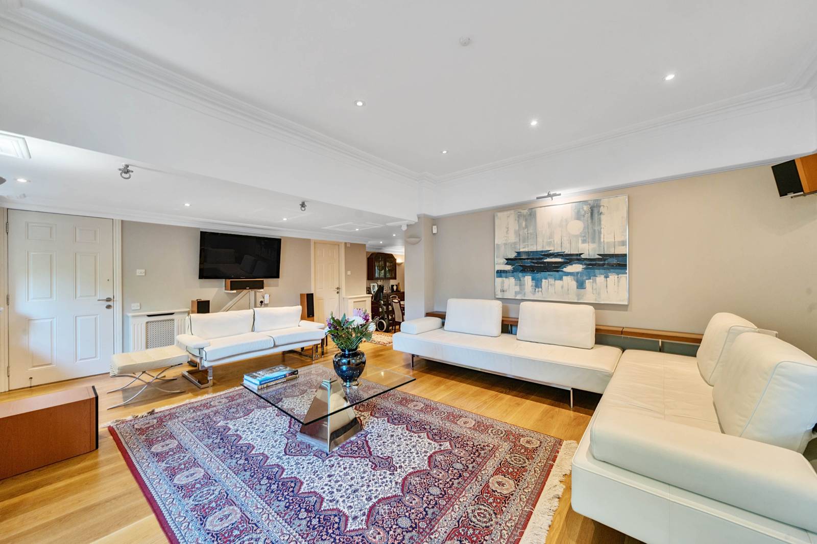 7 bedroom property for sale 0