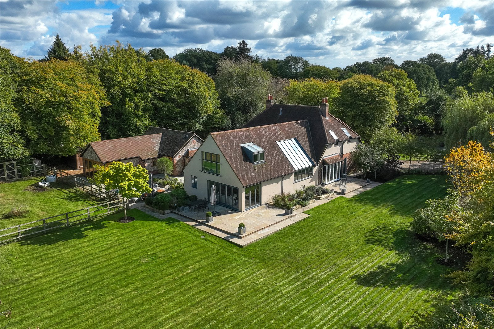 5 bedroom detached house for sale