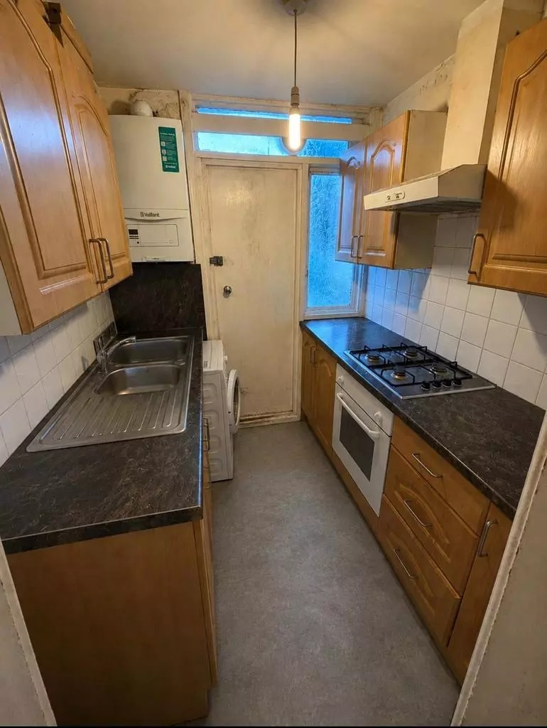 110, Mersham Road, Thornton Heath photo 5