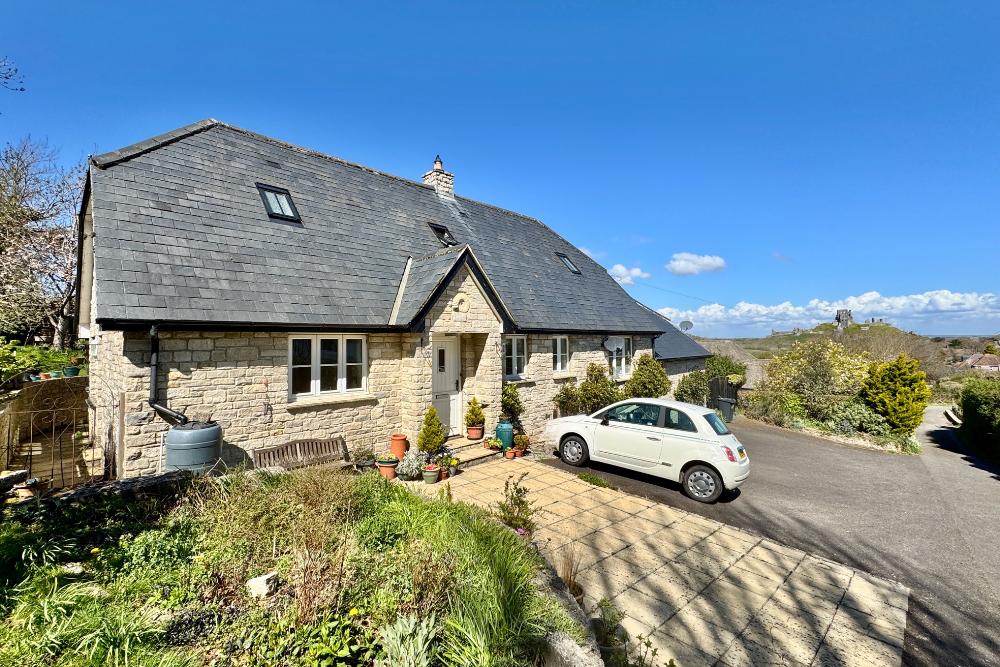 5 bedroom detached house for sale 0