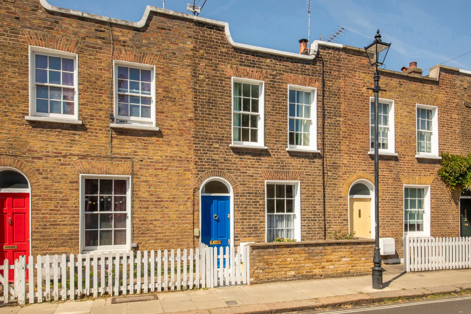 3 bedroom mews house for sale