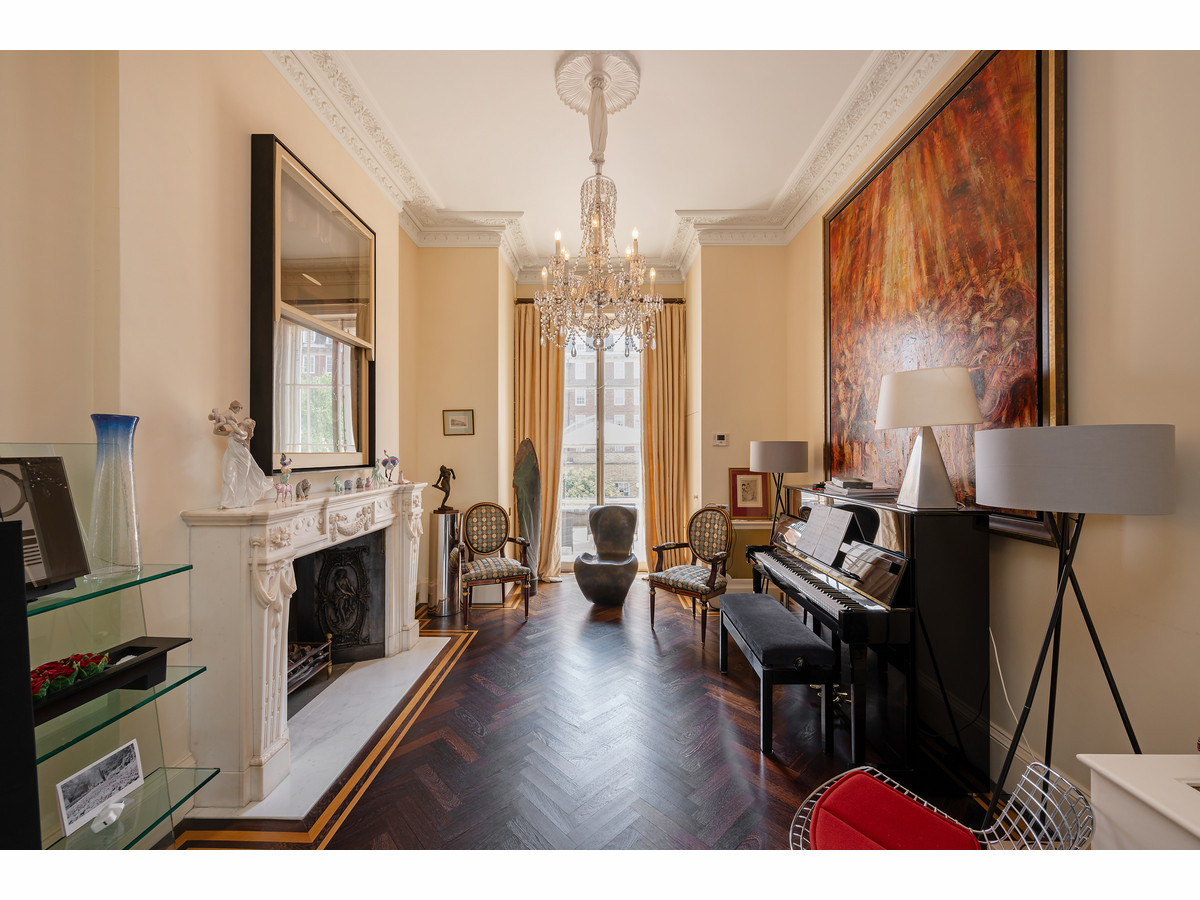 6 bedroom terraced house for sale 0