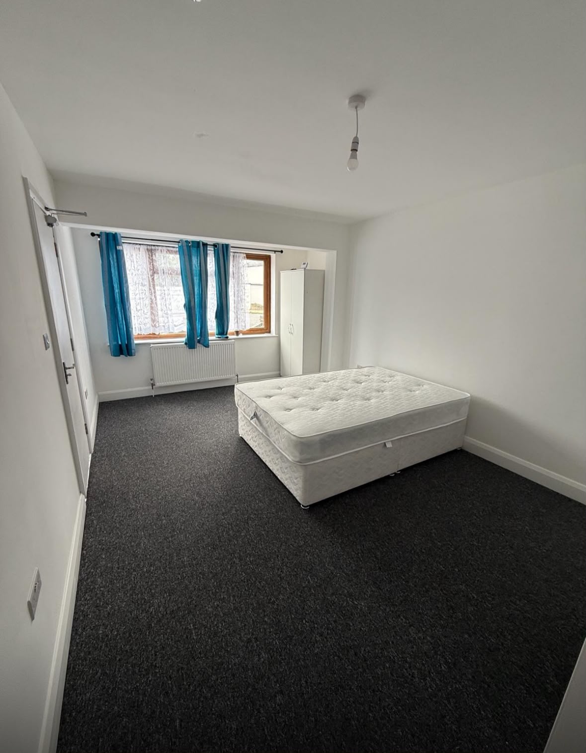 Malvern Avenue, South Harrow photo 5