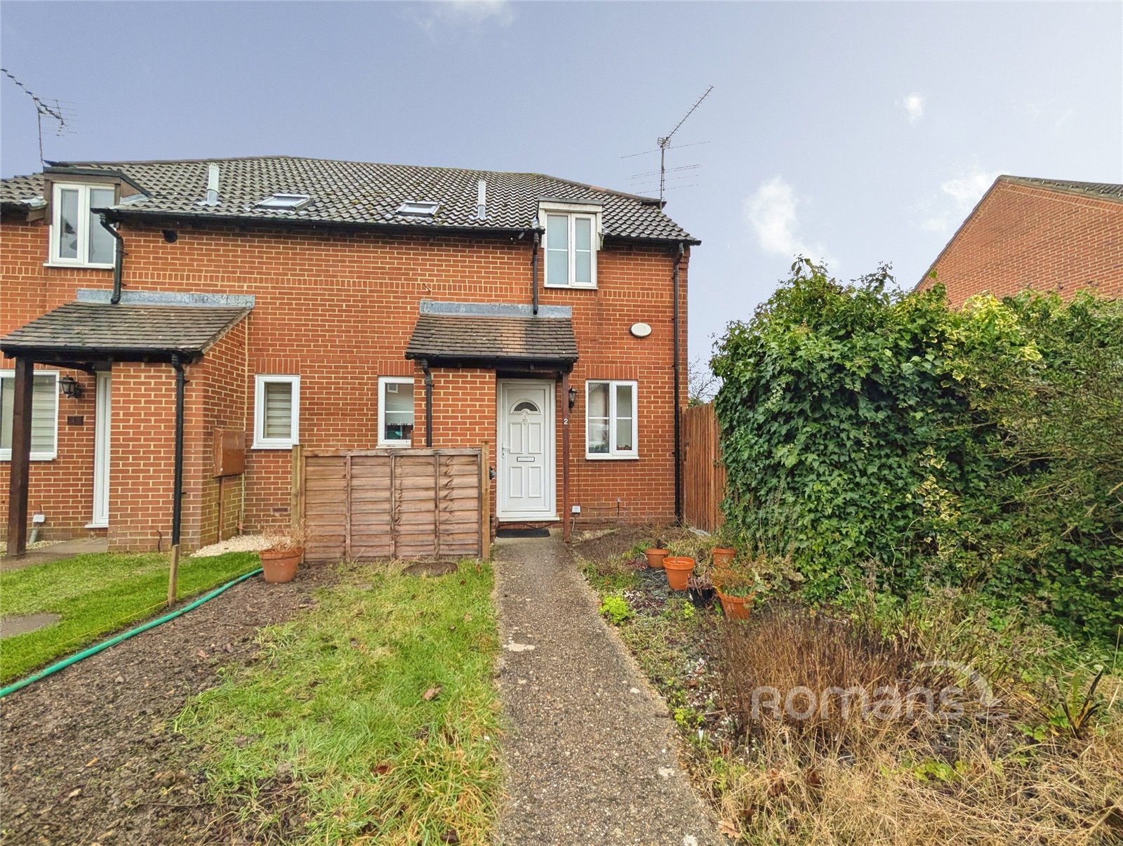 2, Bosham Close, Reading photo 3