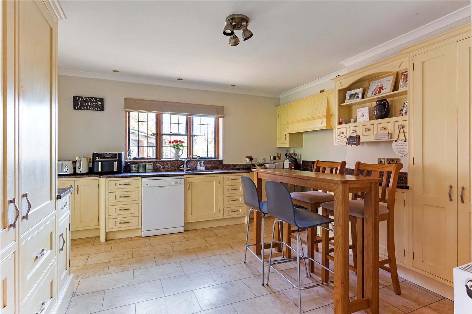 4 bedroom detached house for sale 0