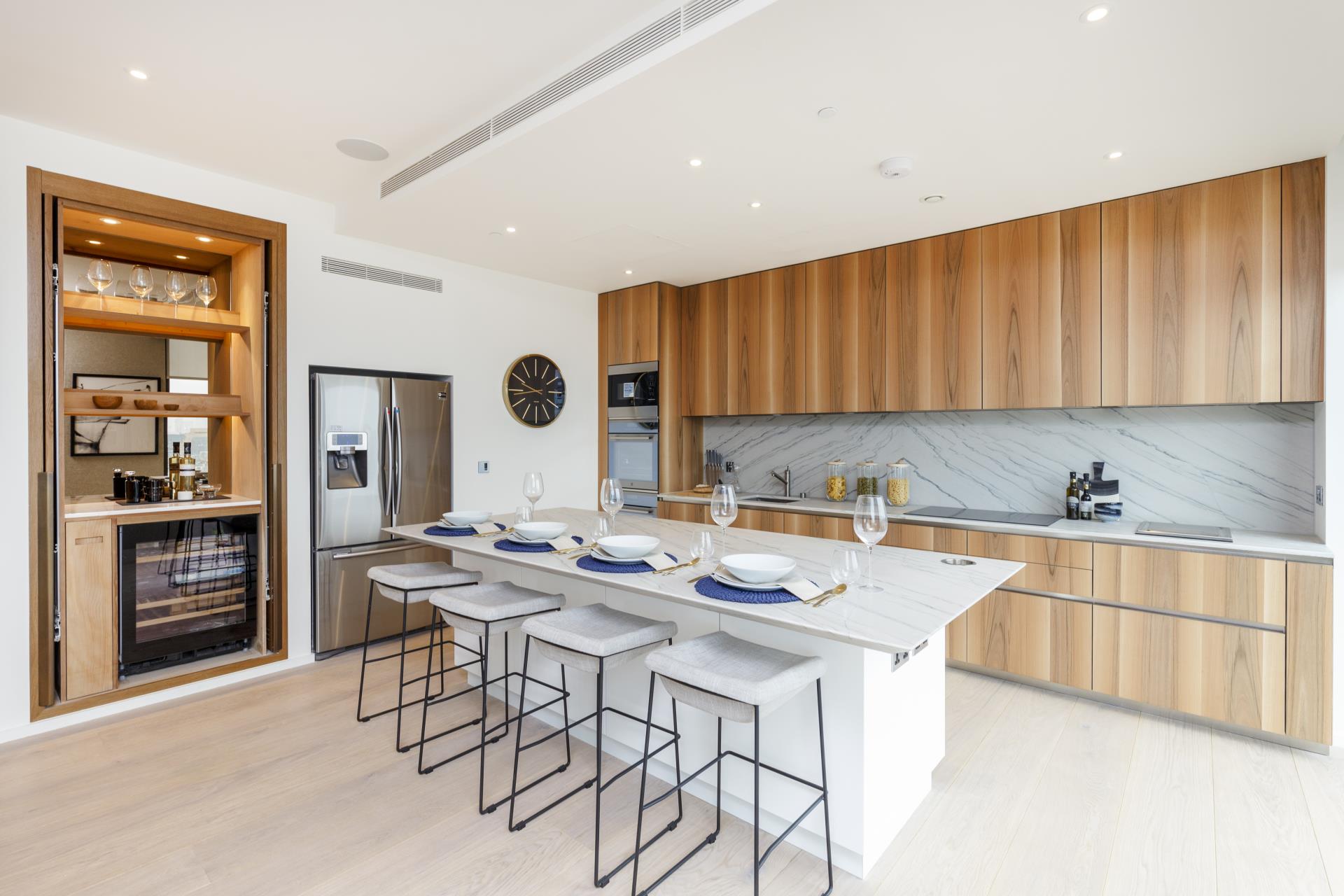 3 bedroom new flat for sale 0