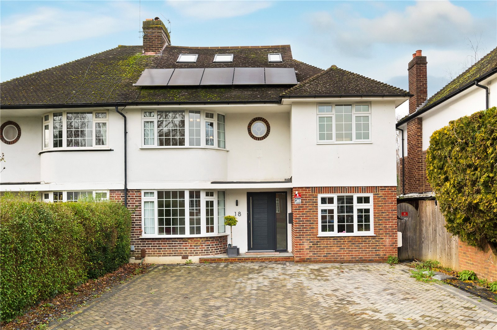 3 bedroom link-detached house for sale