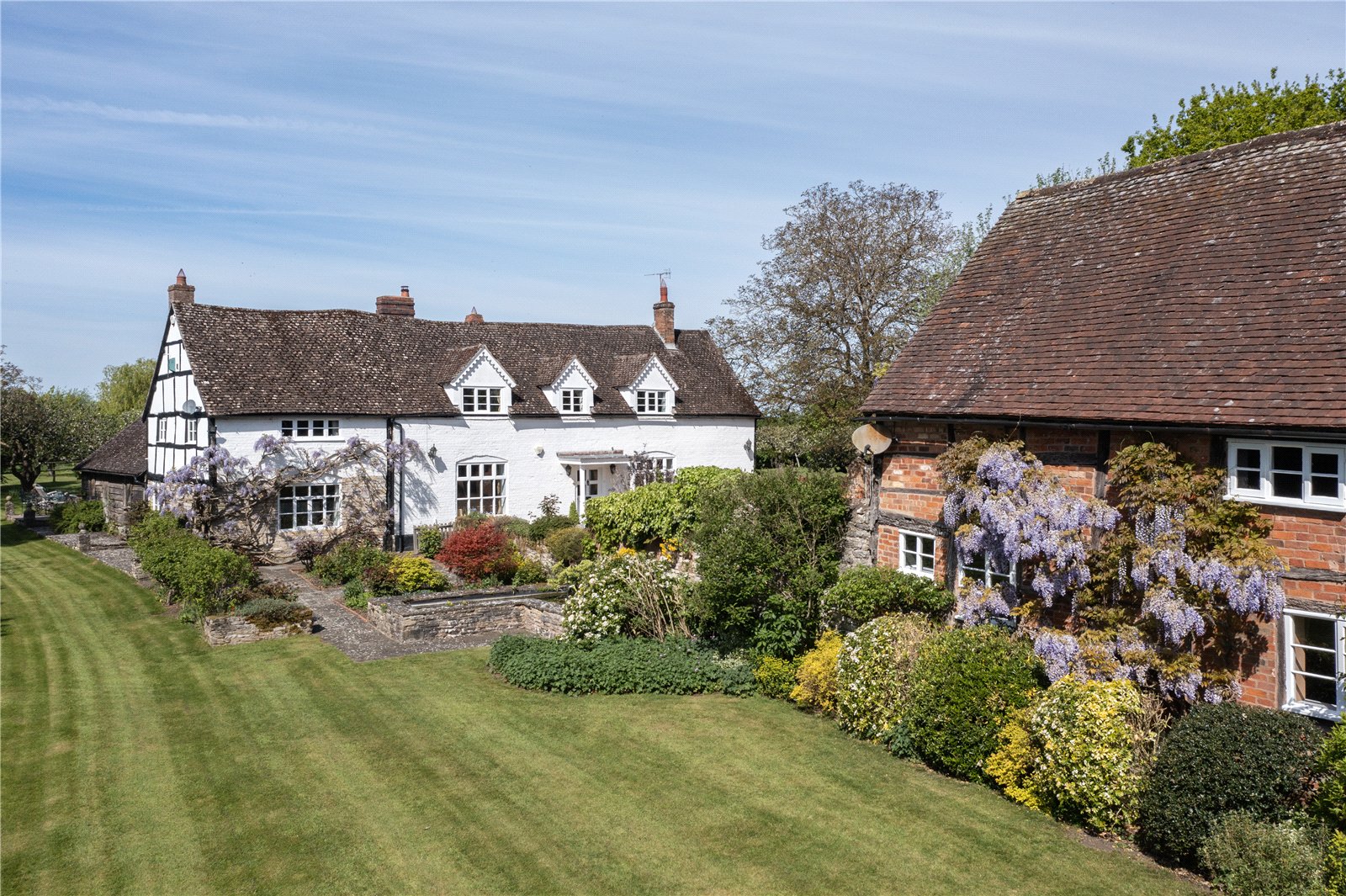 9 bedroom detached house for sale 0