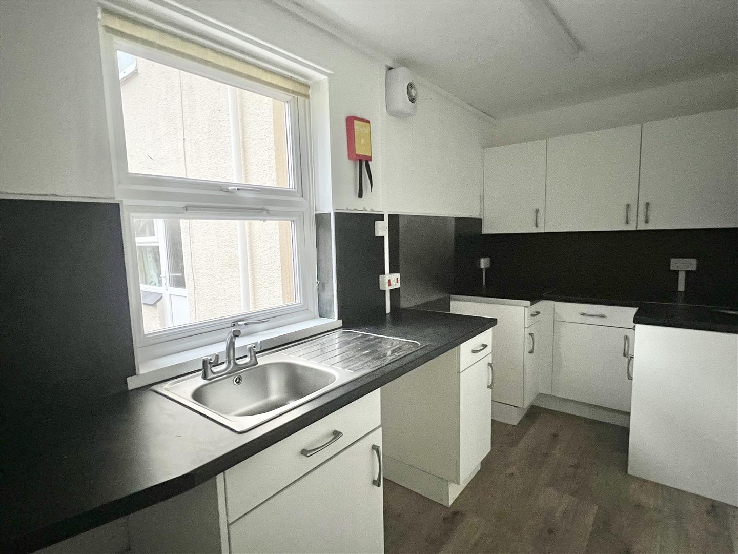 74, Trevithick Road, St. Austell photo 4