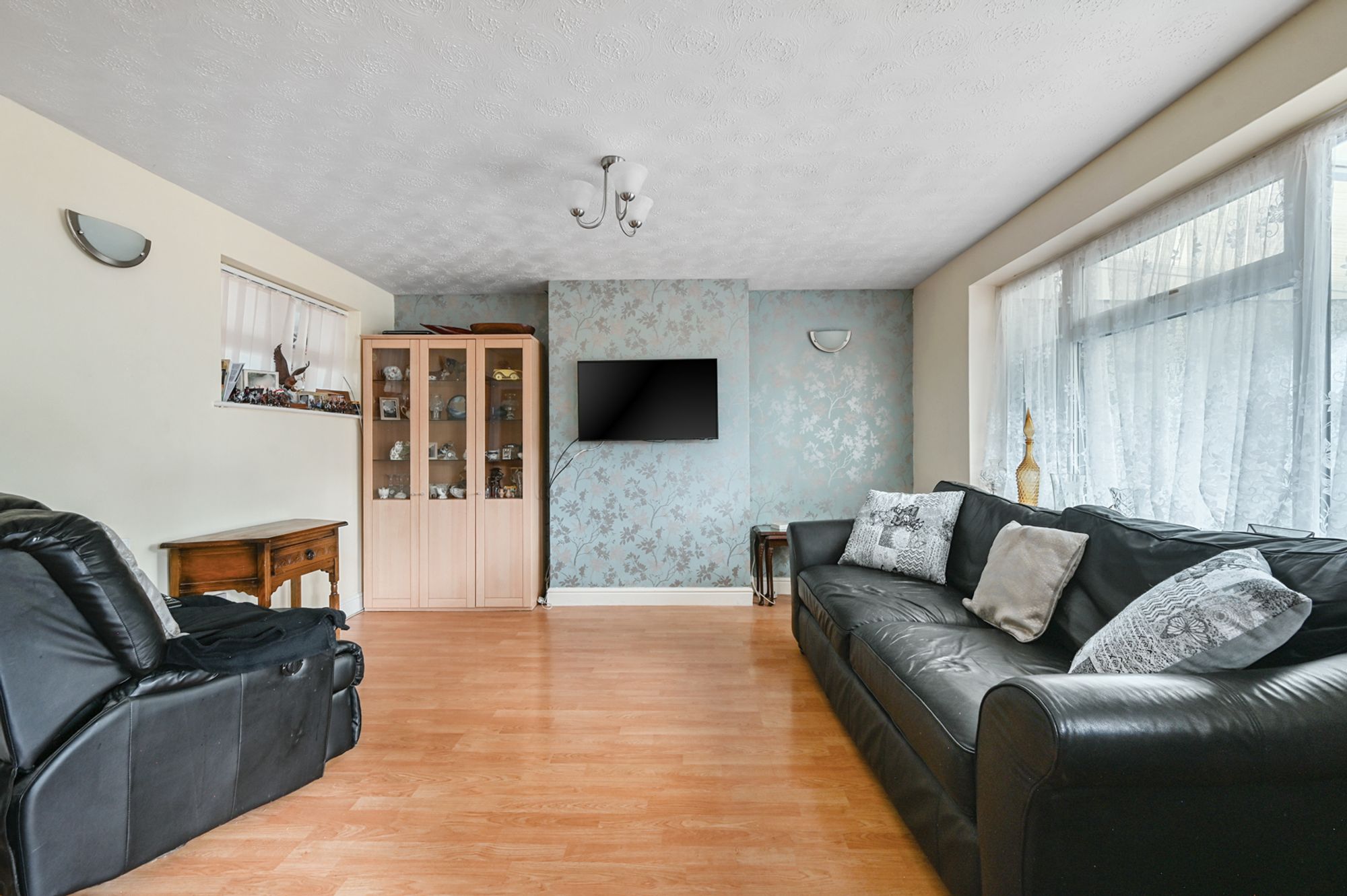 33 Battle Crescent, Hailsham photo 4
