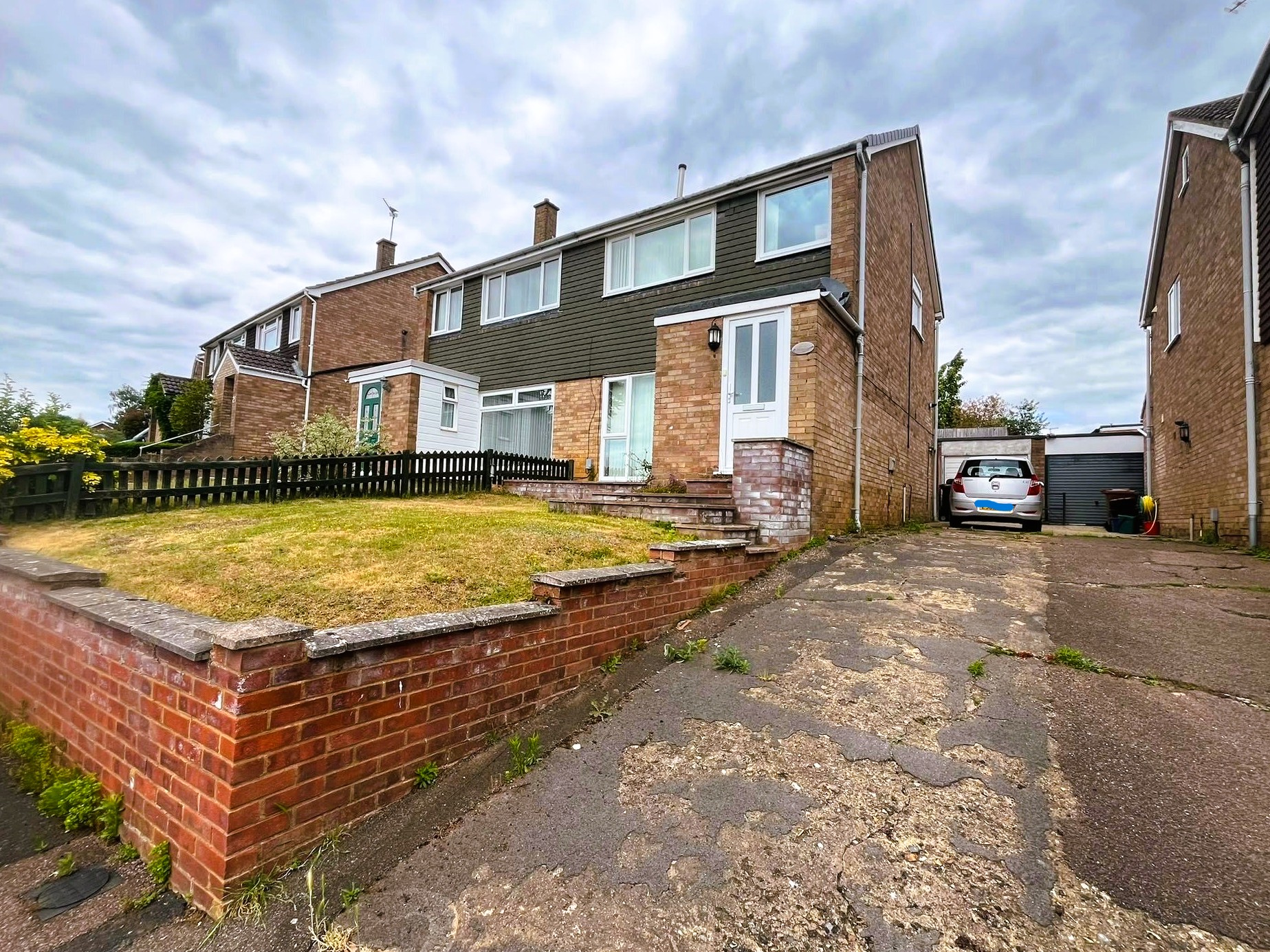 25, Hazelmere Road, Stevenage photo 2